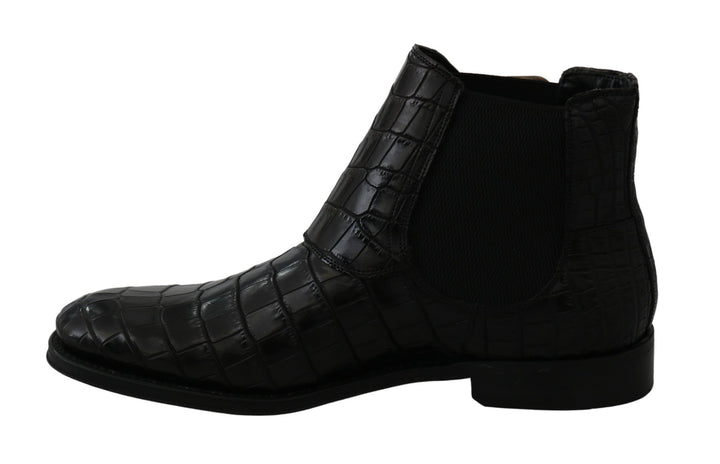 Elegant Derby brogue boots made of exotic leather