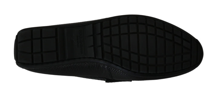 Exquisite loafers made of black lizard leather