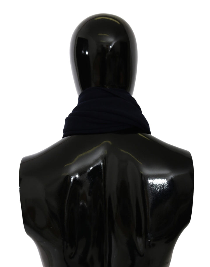 Elegant men's scarf made of virgin wool