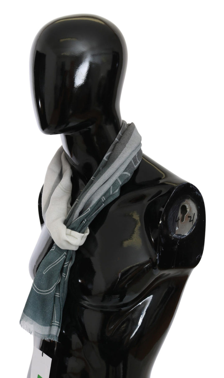 Elegant blue-grey patterned scarf