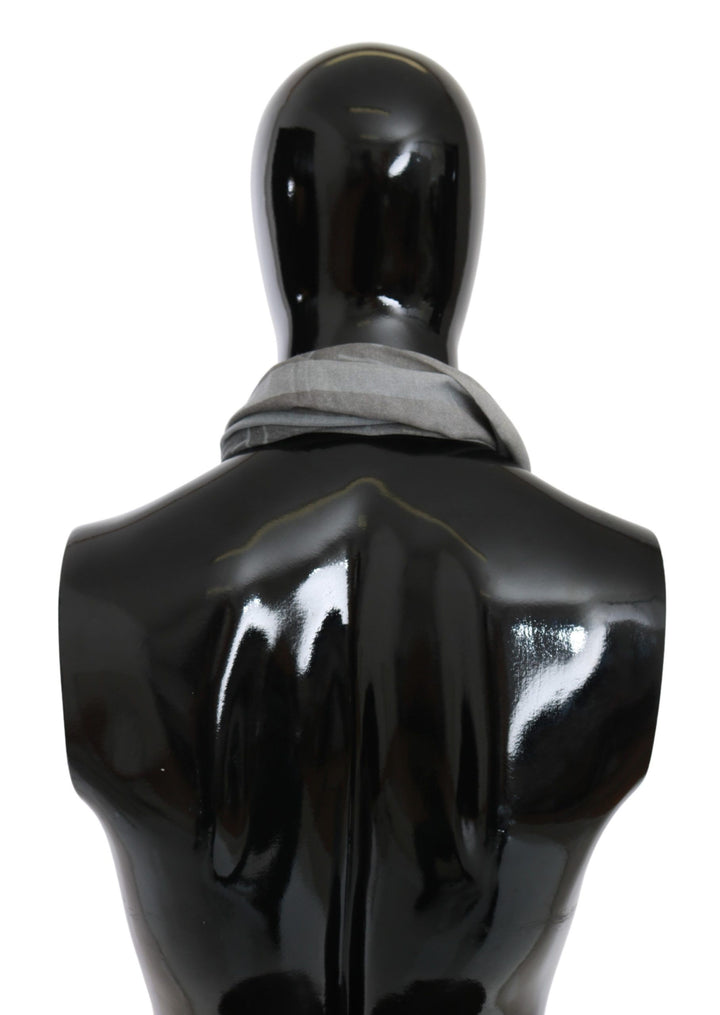 Elegant blue-grey patterned scarf