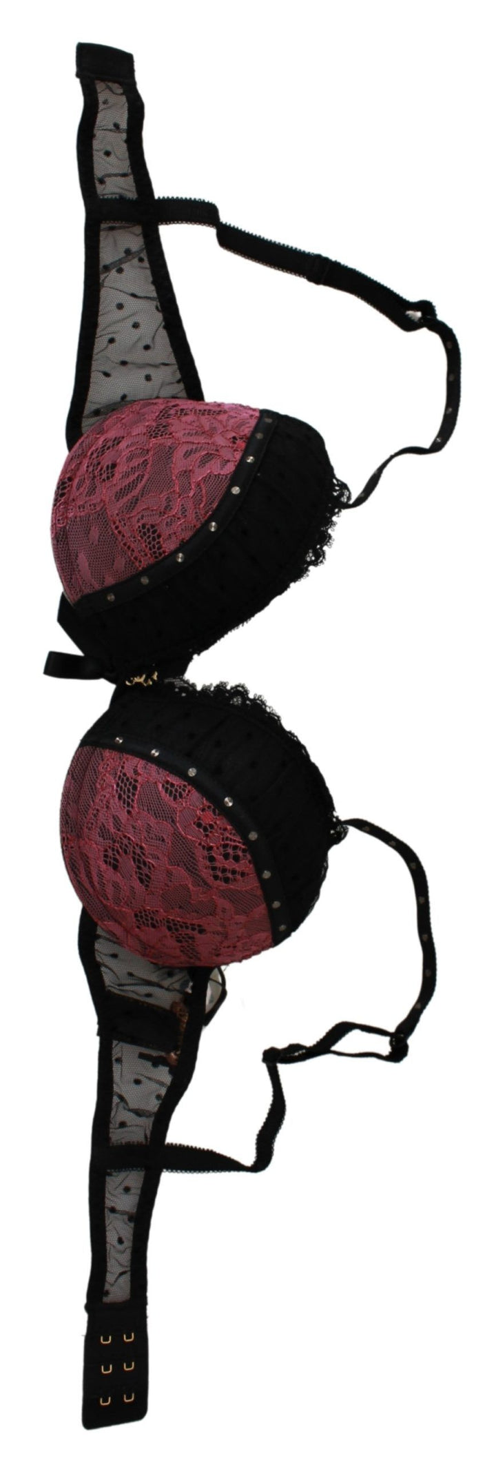 Elegant push-up bra made of black lace