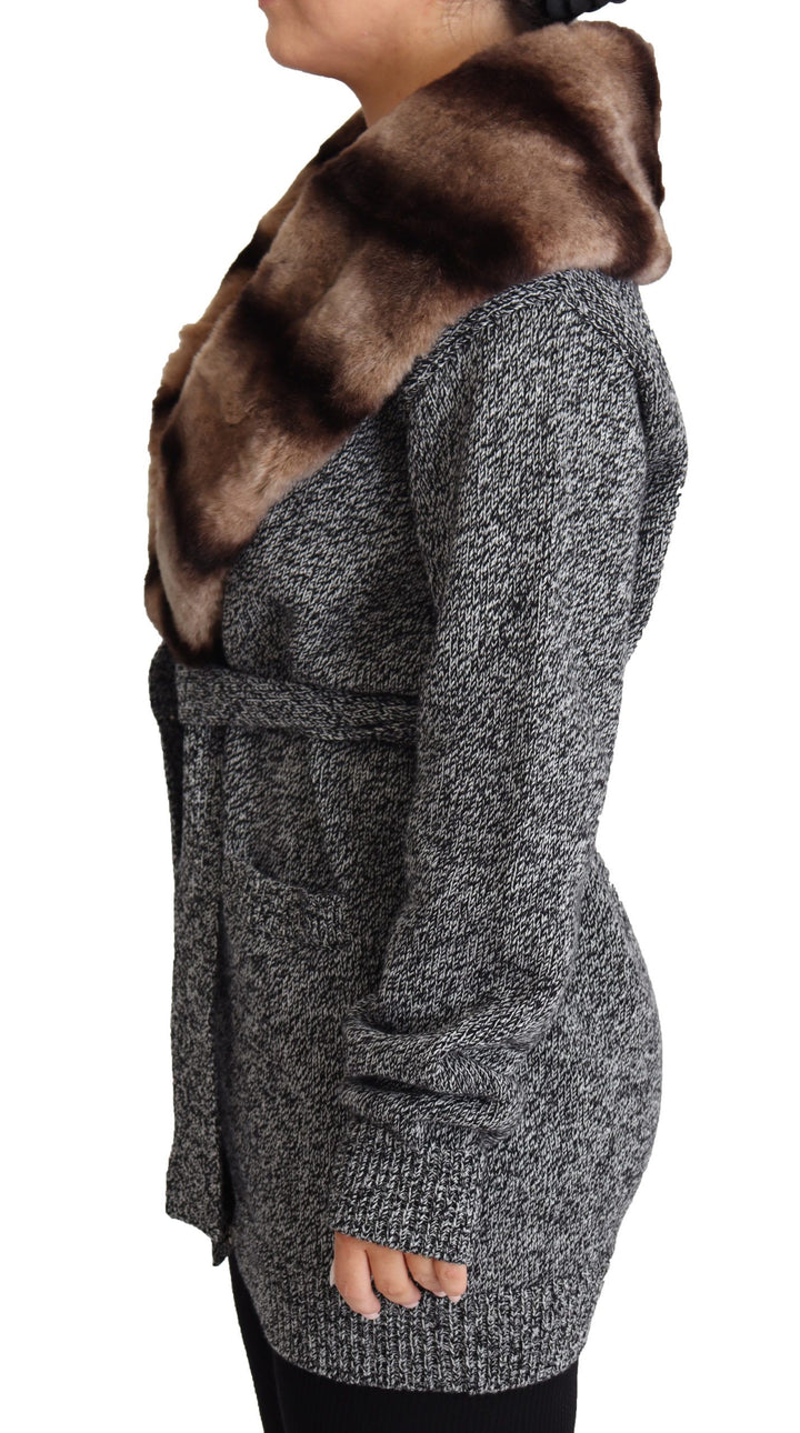 Elegant cashmere cardigan with rabbit fur collar