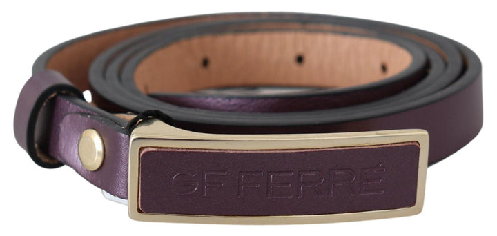 Elegant chestnut brown leather belt with gold-colored buckle
