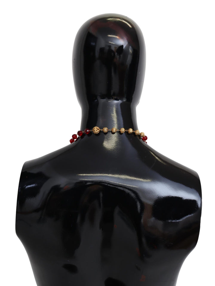 Elegant necklace with gold-plated red crystal