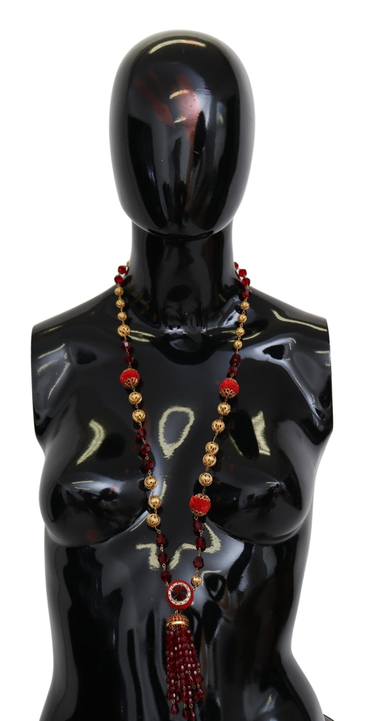 Elegant necklace with gold-plated red crystal