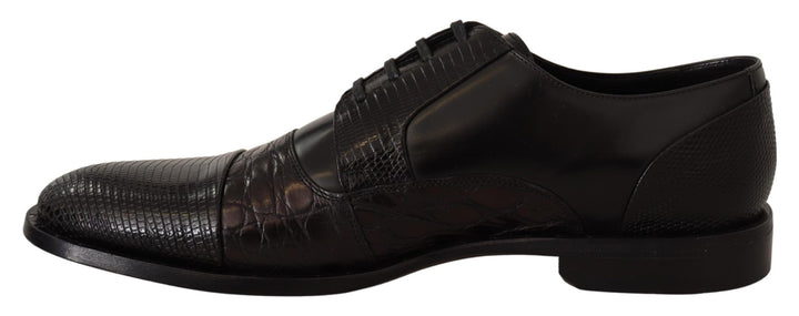 Elegant black Derby Oxford Wingtips