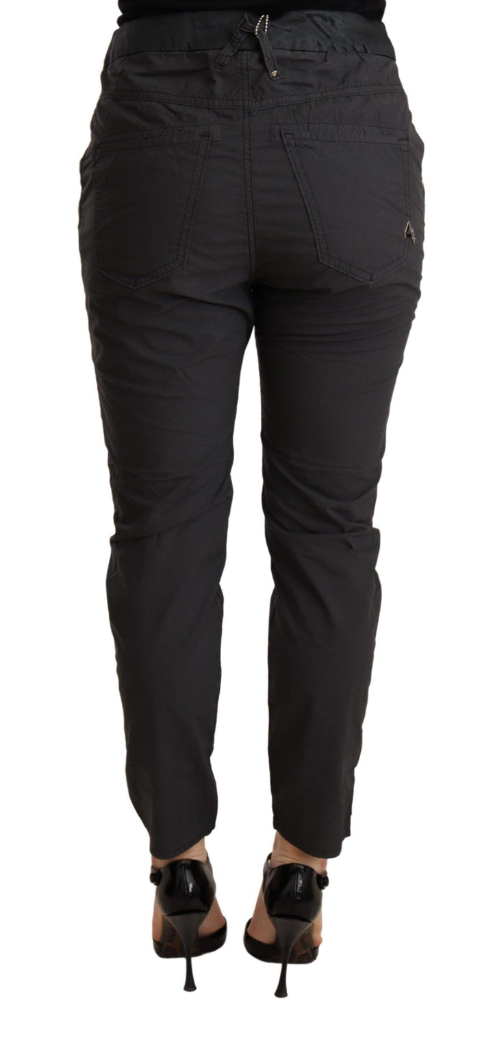 Elegant slim fit skinny trousers with a mid-waist