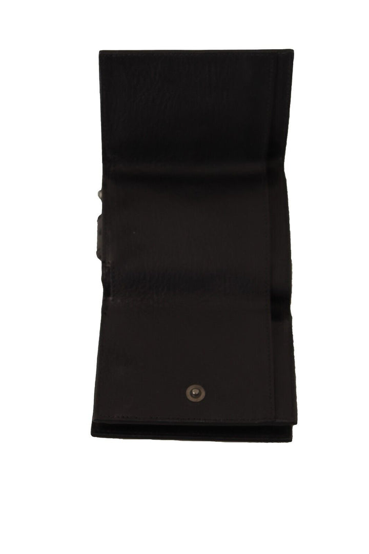 Elegant trifold leather multi-kit accessory
