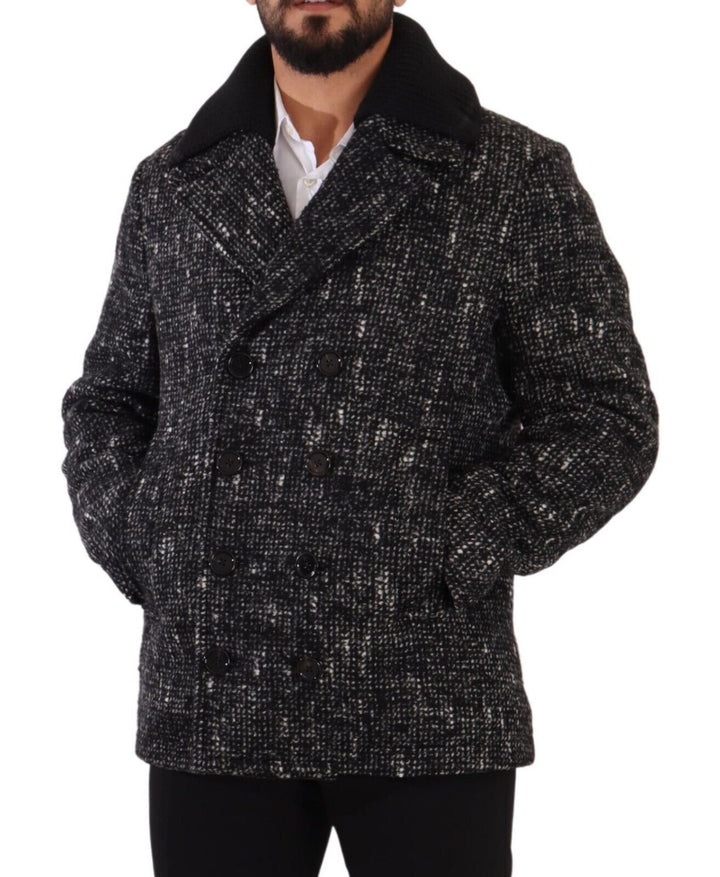 Chic double-breasted wool blend coat