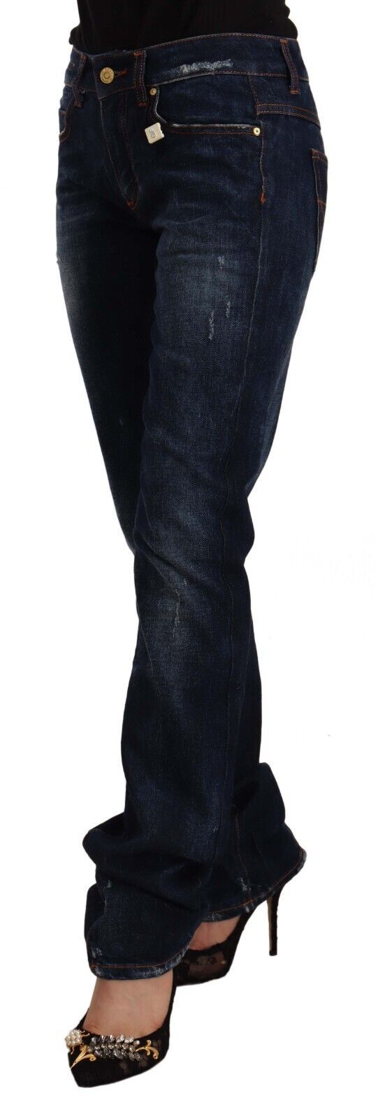 Dunkelblau gewaschene Straight Jeans aus Baumwoll-Denim mit mittlerer Taille