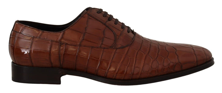 Elegant formal shoes made of exotic crocodile leather