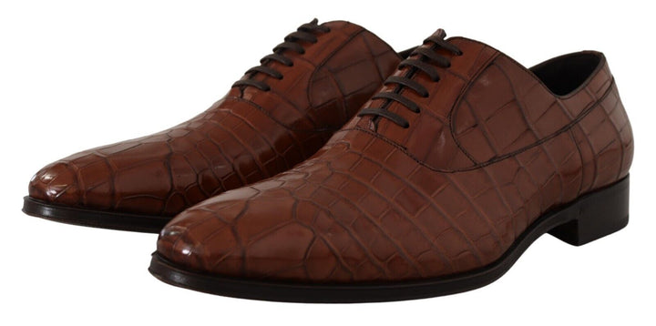 Elegant formal shoes made of exotic crocodile leather
