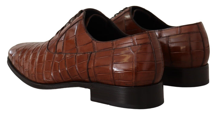 Elegant formal shoes made of exotic crocodile leather