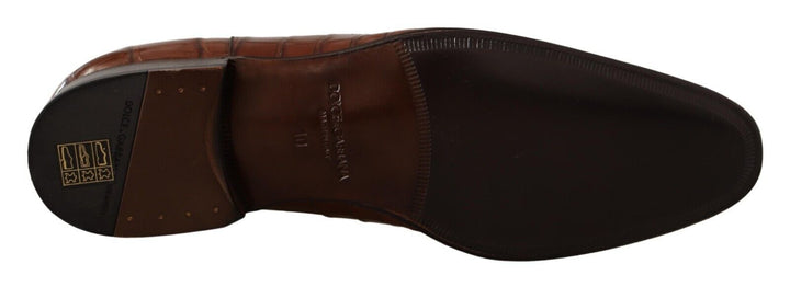 Elegant formal shoes made of exotic crocodile leather