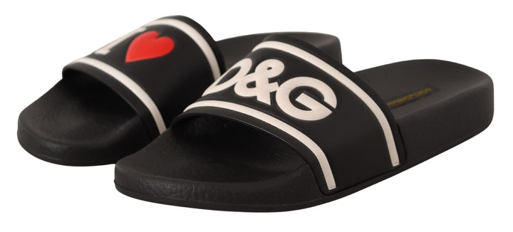 Elegant black leather sandals for her