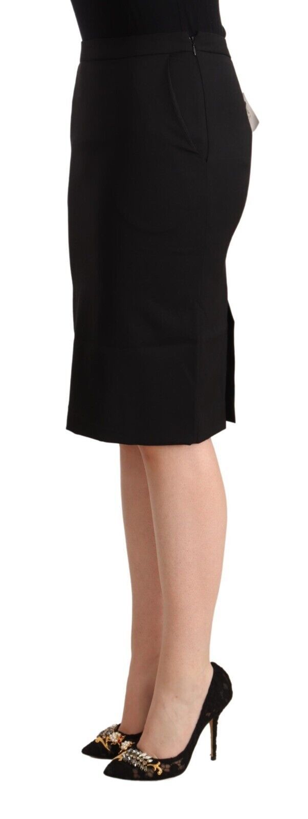 Chic knee-length pencil skirt