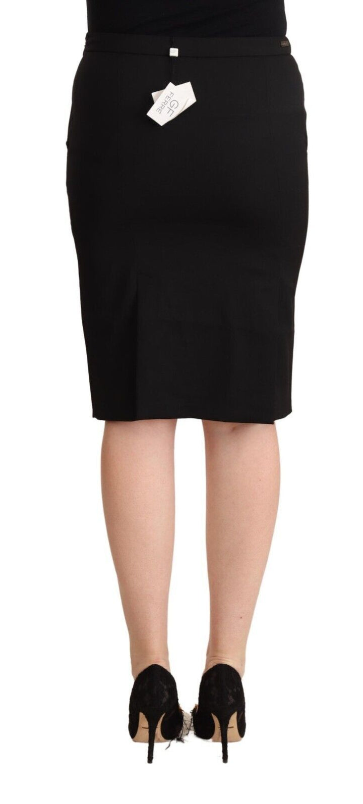 Chic knee-length pencil skirt
