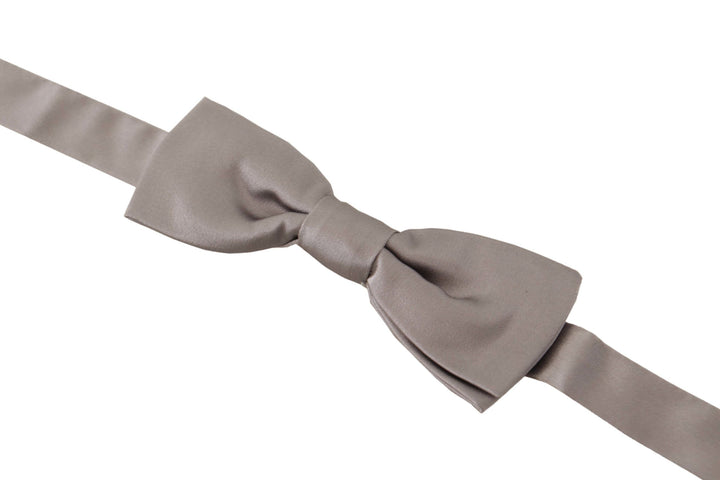 Elegant silver silk bow tie for the sophisticated evening