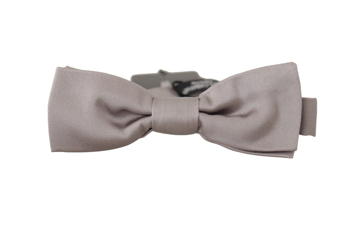 Elegant silver silk bow tie for the sophisticated evening