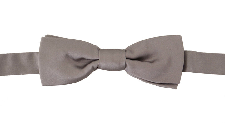 Elegant silver silk bow tie for the sophisticated evening
