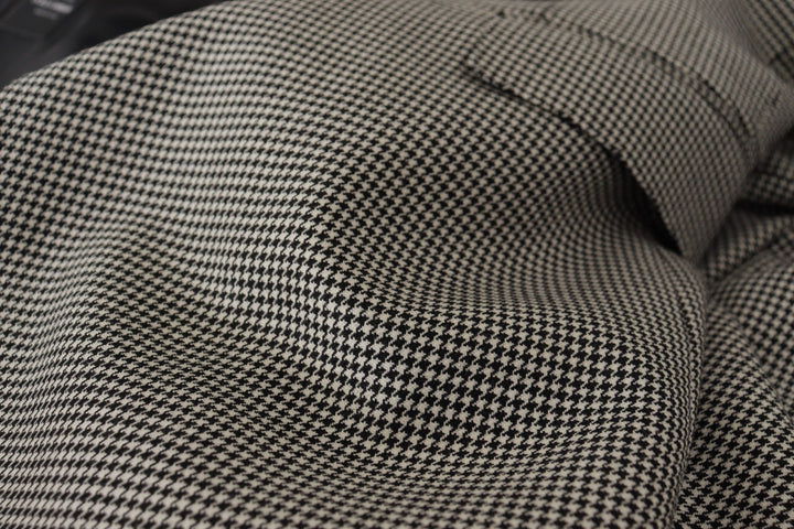 Elegant grey checked wool blazer