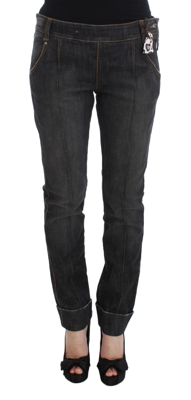 Chic slim fit jeans with grey wash