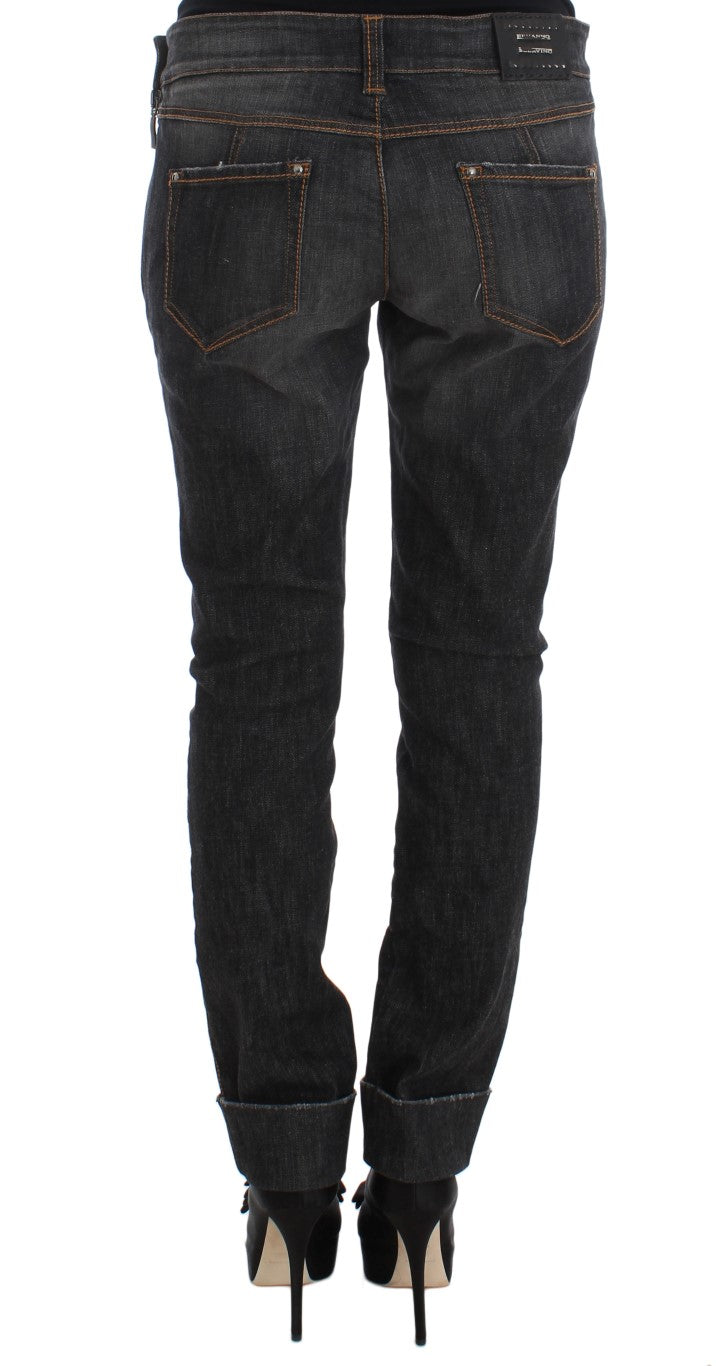 Chic slim fit jeans with grey wash