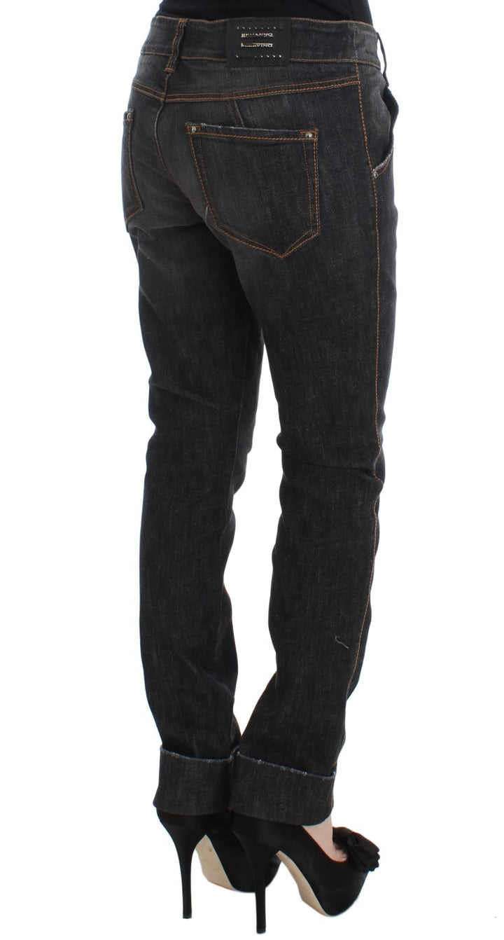 Chic slim fit jeans with grey wash
