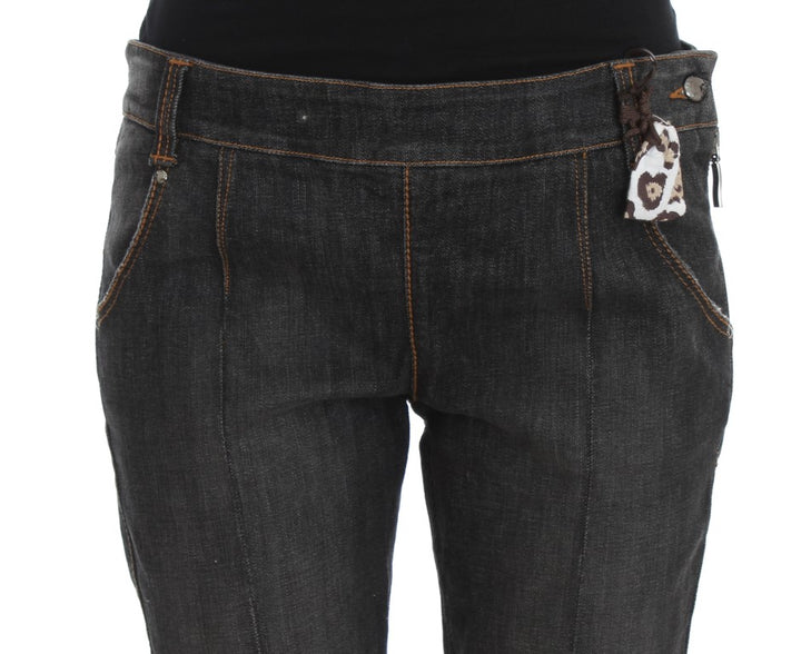 Chic slim fit jeans with grey wash