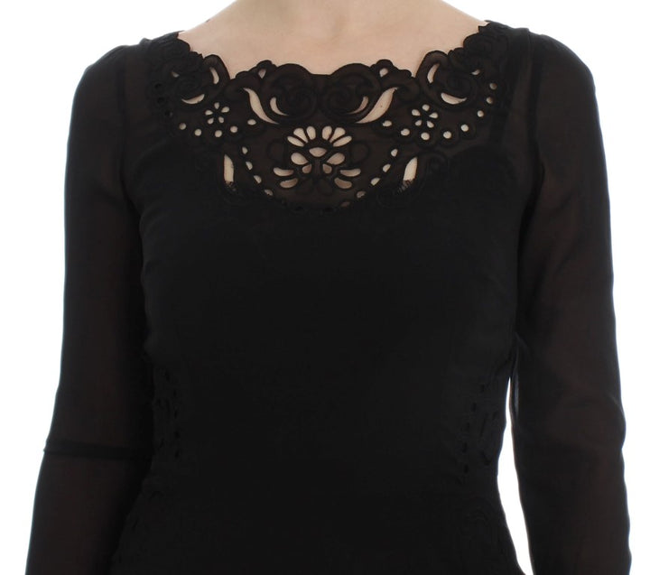 Elegant black sheath dress made of floral lace