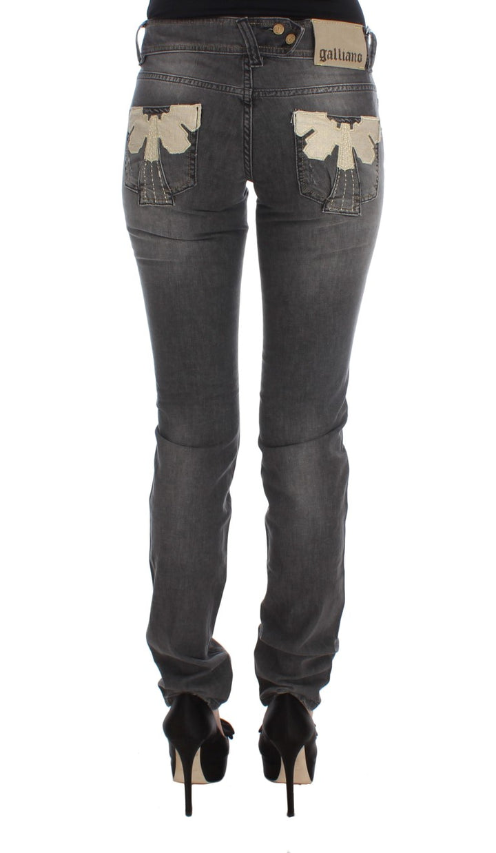 Elegant slim fit jeans with grey wash