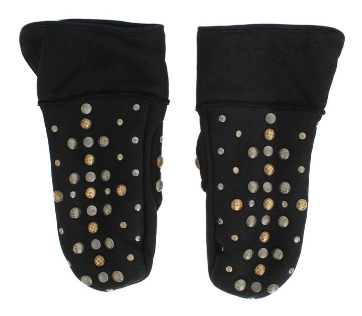 Elegant studded gloves made of grey wool
