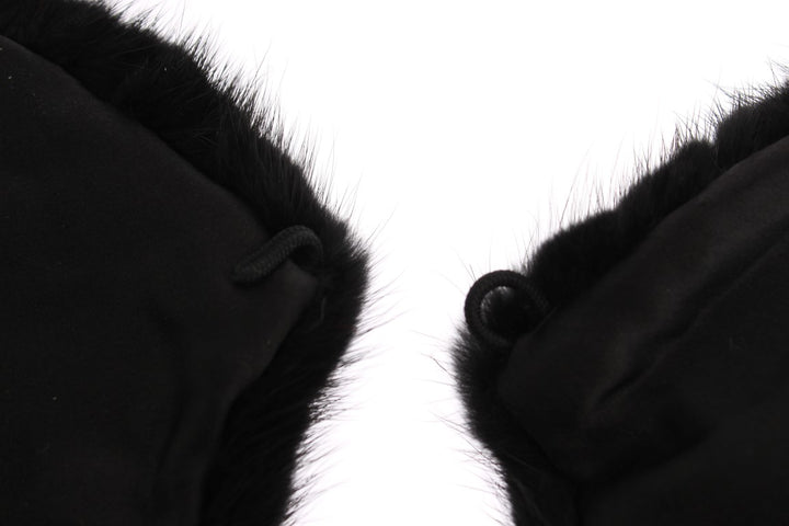 Elegant black mink fur shoulder scarf