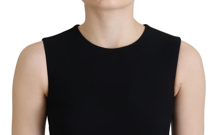 Elegant black sheath dress with flared fit