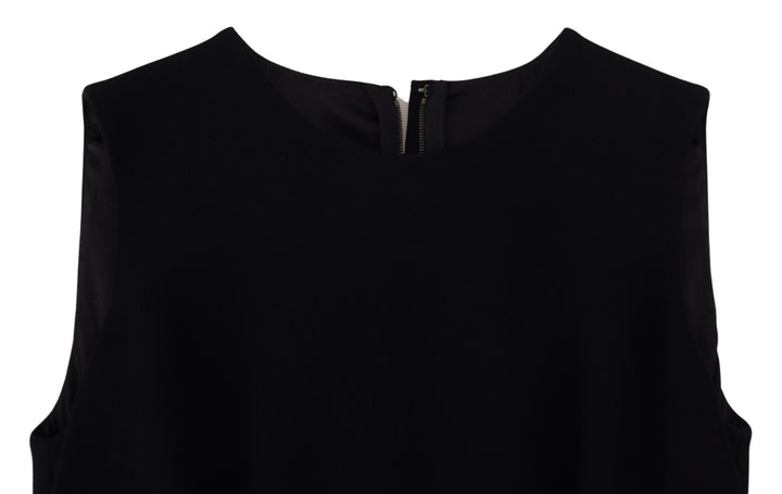Elegant black sheath dress with flared fit