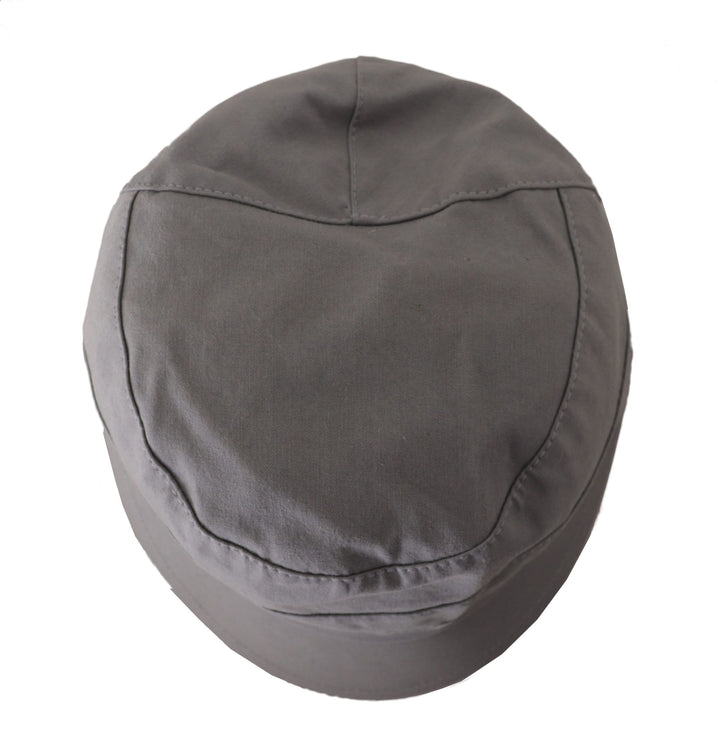 Elegant grey newsboy cap - classic accessory