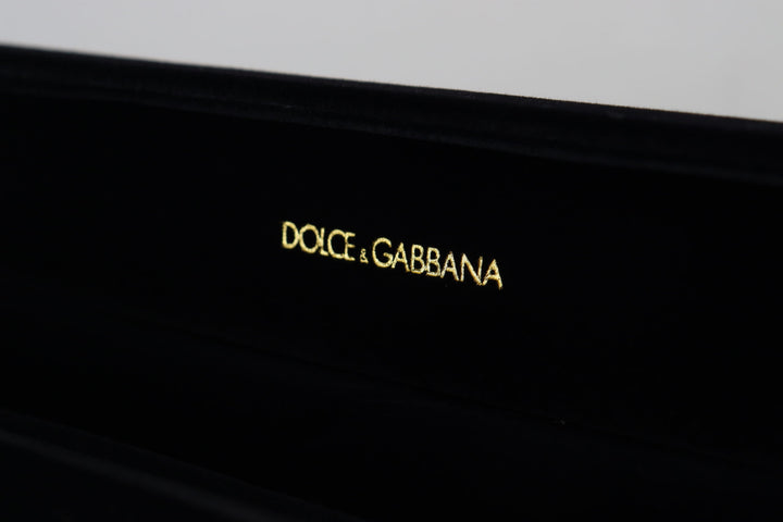 Elegant velvet jewelry storage box