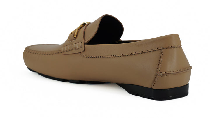 Exquisite Medusa Loafers aus goldfarbenem Leder