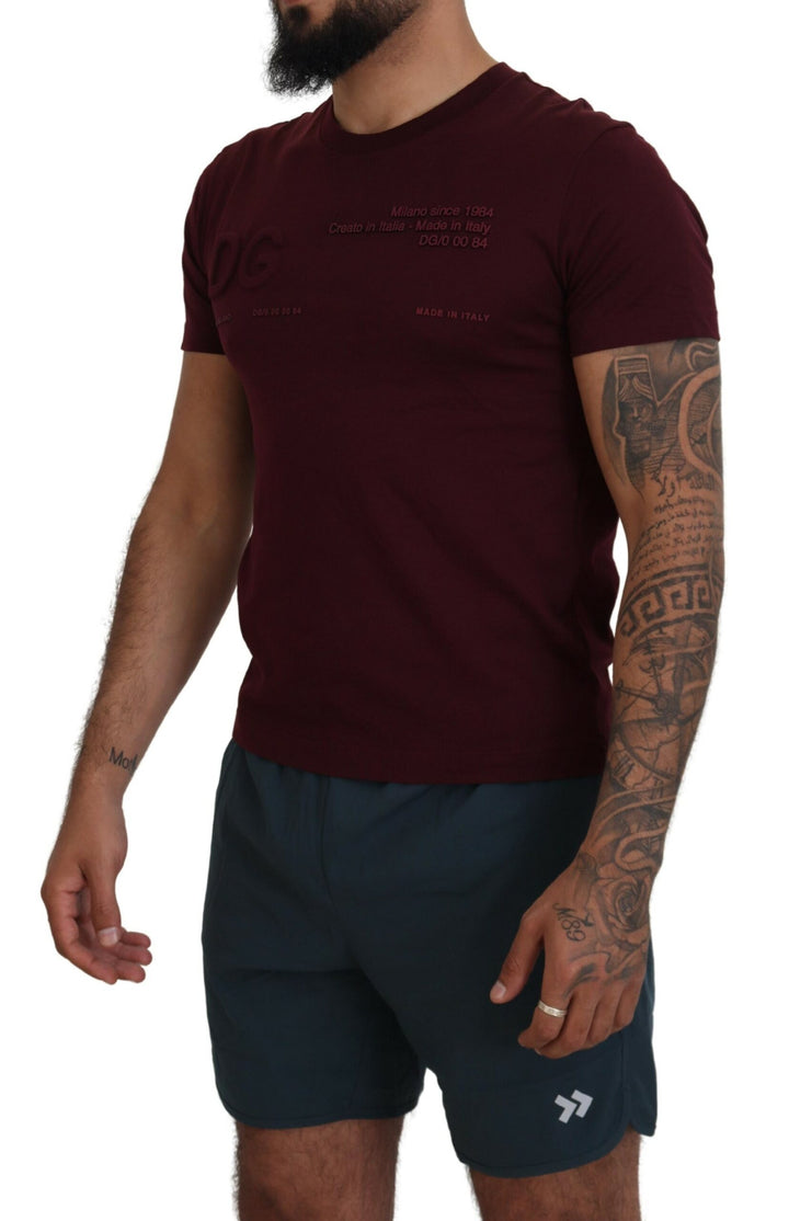 Elegant maroon round neck T-shirt