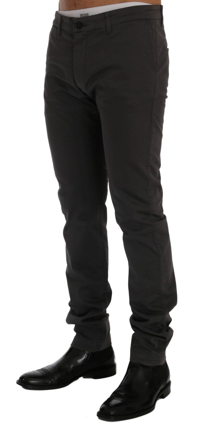 Elegant slim-fit trousers made of grey cotton