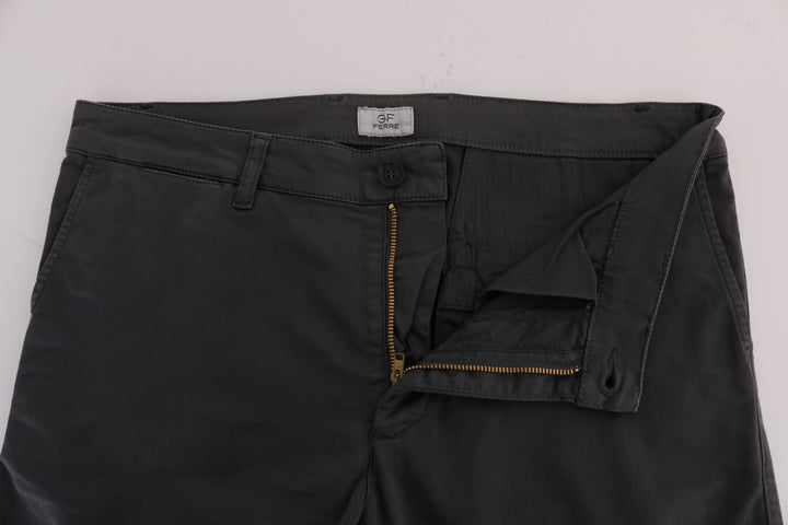 Elegant slim-fit trousers made of grey cotton