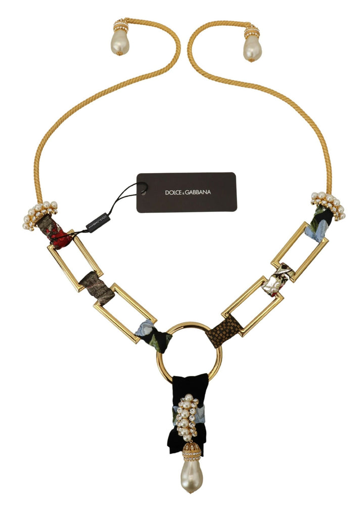 Elegant gold-brass pearl necklace