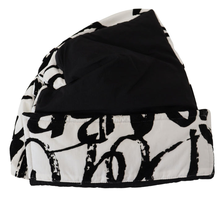 Elegant monochrome knitted hat