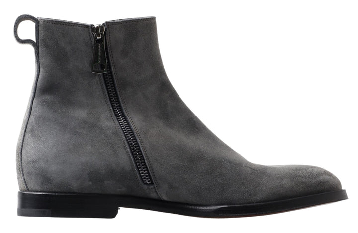Elegant grey Chelsea leather boots