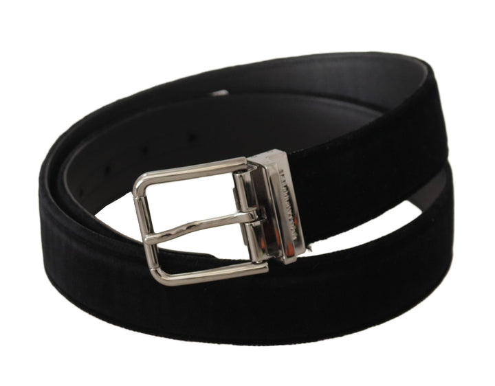 Sophisticated leather belt made of velvet