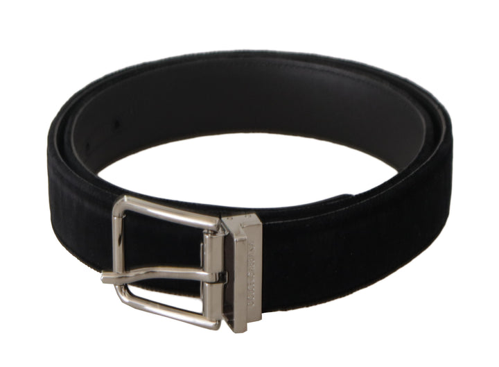 Sophisticated leather belt made of velvet