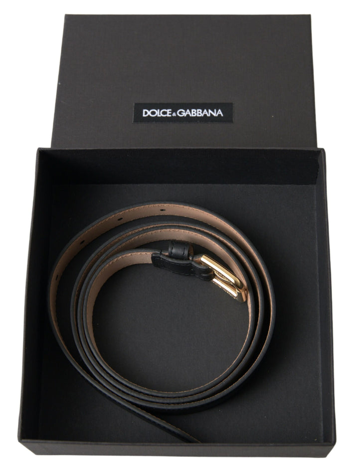 Elegant Italian leather belt with metal buckle