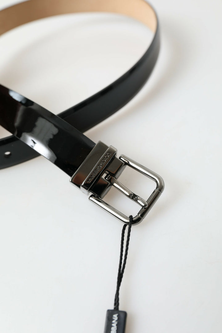 Elegant black leather belt with metal buckle