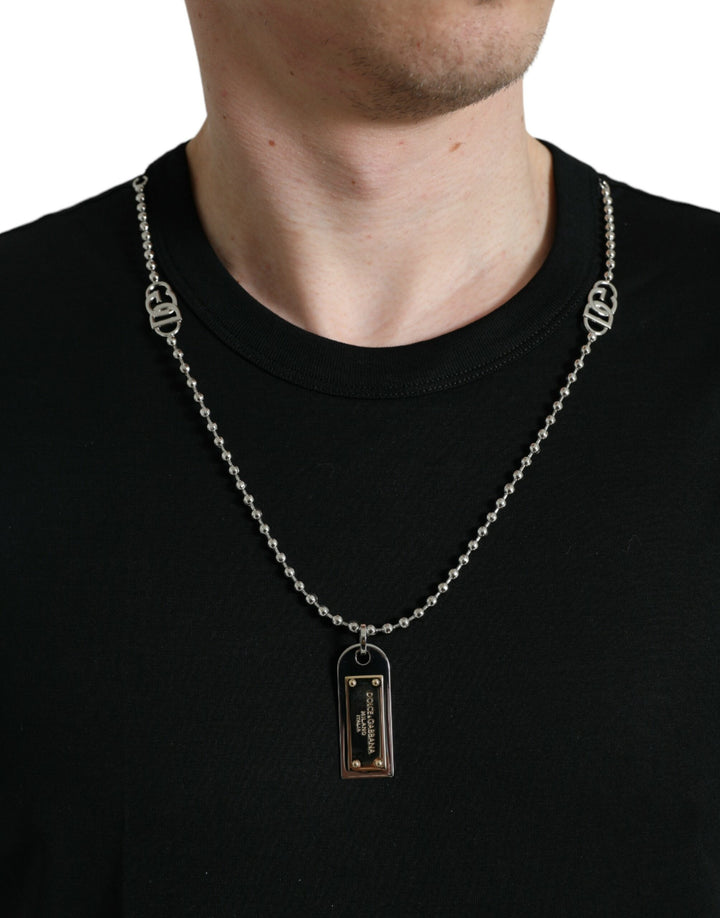 Simple cotton T-shirt with round neck and chain detail